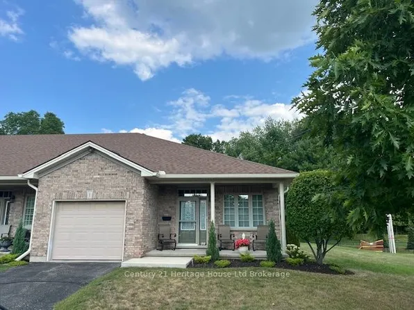 21 Balazs Ct #1, Tillsonburg, ON N4G 5W6
