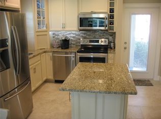 69 Royal Oak Ct APT 101, Vero Beach, FL 32962