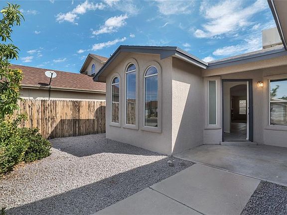 5th image of 3240 Tierra Nevada Dr