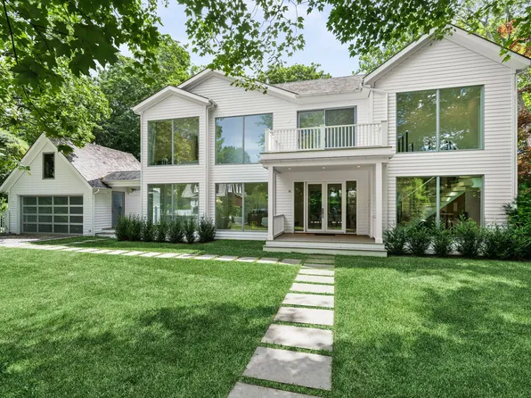 16 Gould St, East Hampton, NY 11937
