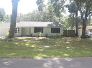 909 Homewood Dr, Brandon, FL 33511