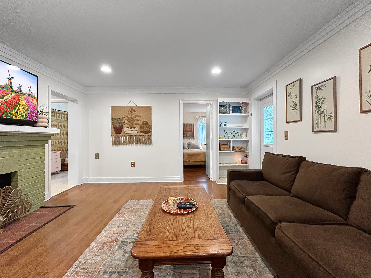 2 bed, 1100 sqft, $2,300 — Photo 4