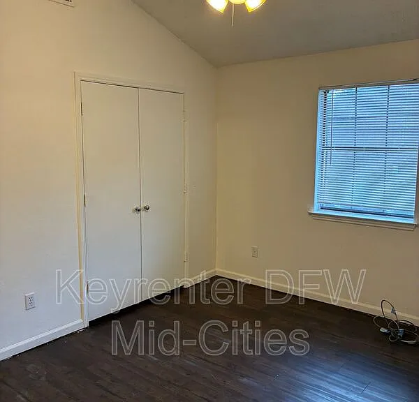 621 Race St #2 — Photo 4