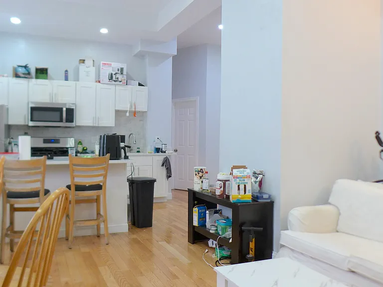 85 Cedar St — Photo 1
