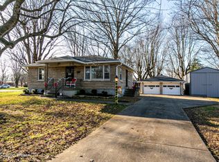 8216 Nancy Ln, Louisville, KY 40258