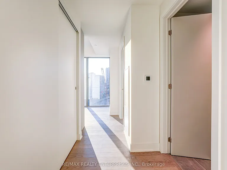 8 Cumberland St #1603 — Photo 3
