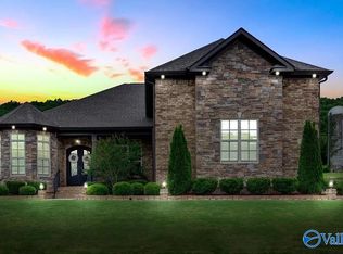 19 Taylors Brook Way SE, Gurley, AL 35748