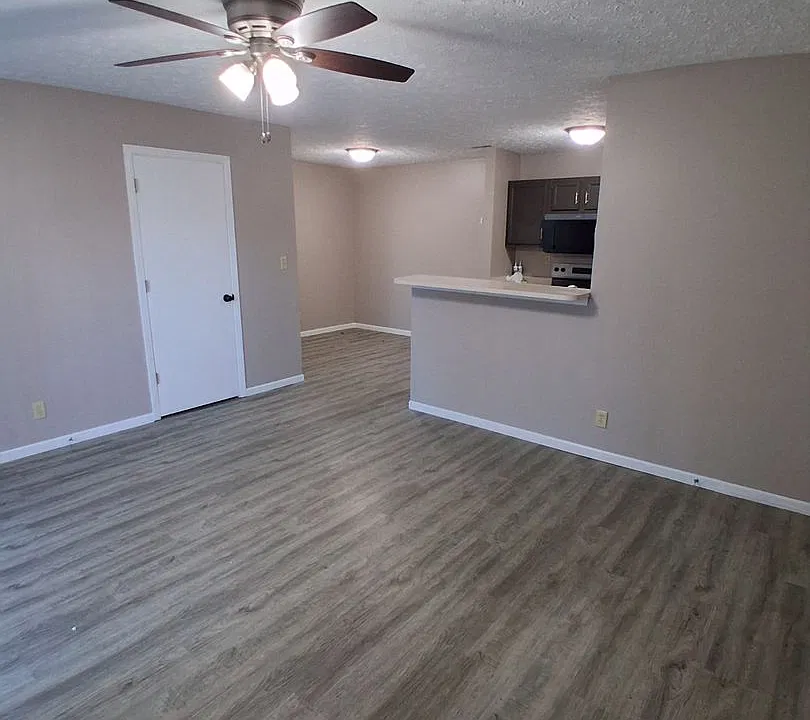 10 Bridgewater Ct