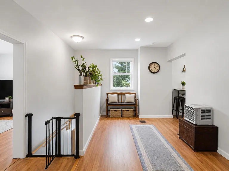 7 Idlewild Ave #B — Photo 6