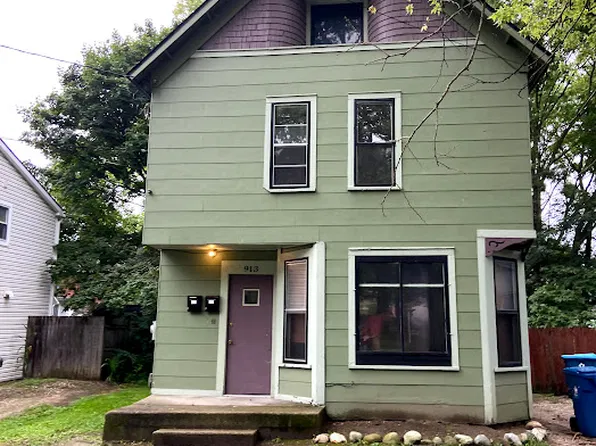 913 Village St #2, Kalamazoo, MI 49008