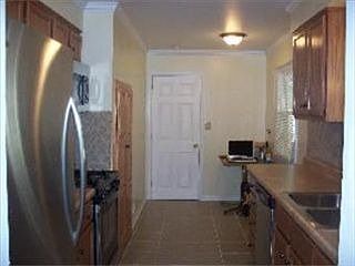 4th image of 1400 NE 65th St
