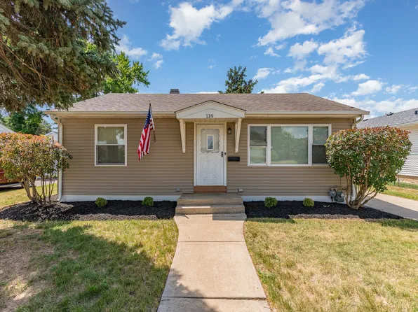 119 Riverside Dr, Montgomery, IL 60538