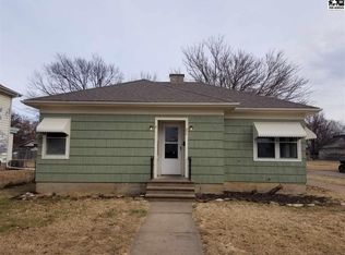 226 N Cedar St, Lindsborg, KS 67456