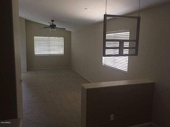 5th image of 2729 S Milburn