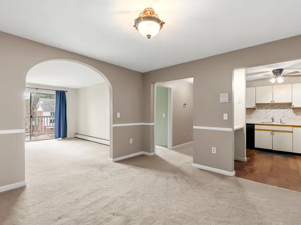 2 Timberwood Drive #306, Goffstown, NH 03045