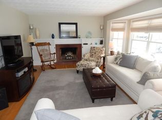 13 Donald Ave, Holden, MA 01520