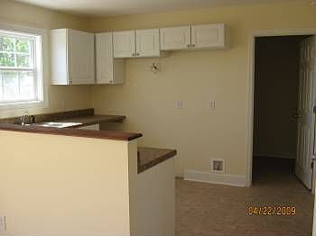 2nd image of 470 E 6th Ave