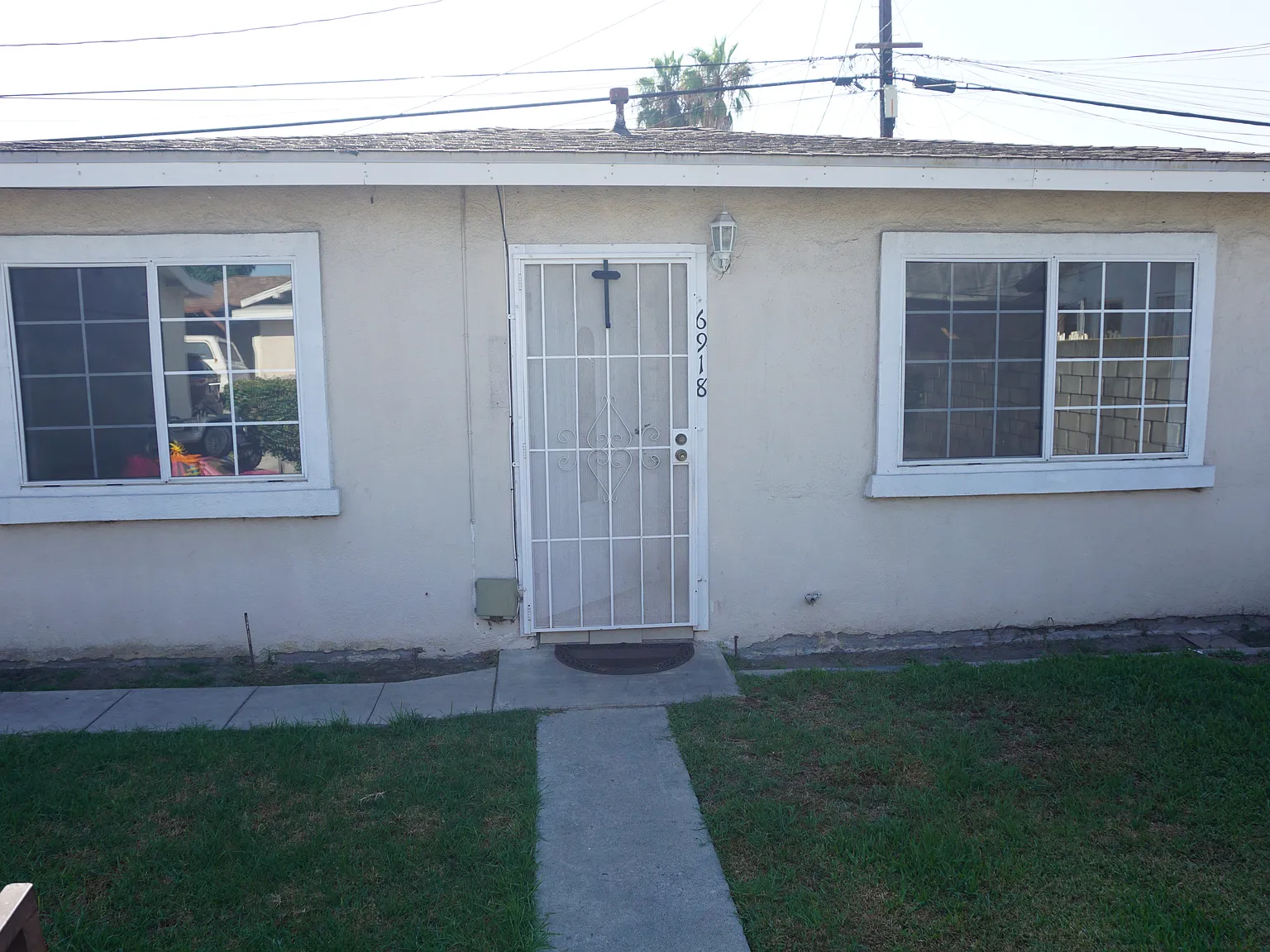 2 bed, 700 sqft, $2,500 — Photo 2