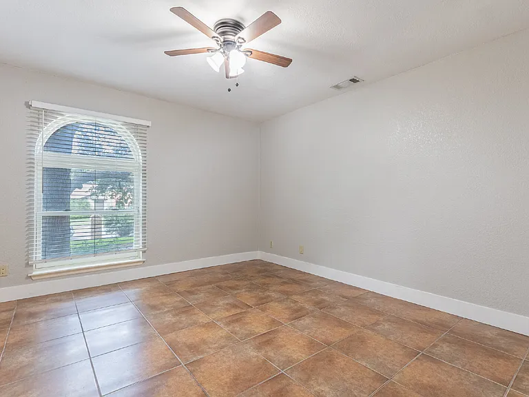 2331 Bluffridge St — Photo 20
