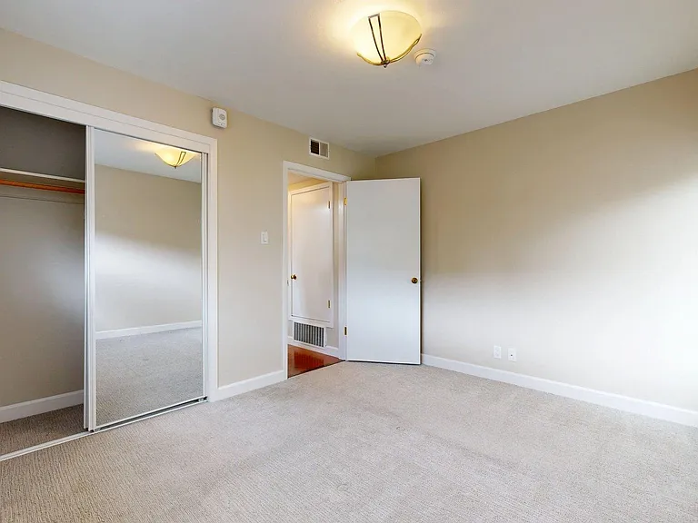 1490 Chestnut St #3 — Photo 8