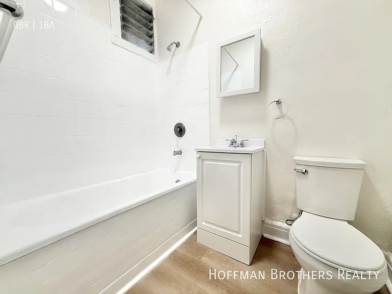 207 S Berendo St #107 — Photo 4
