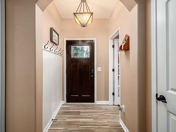 2nd image of 4274 White Spruce Ln