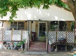 35 5th St, Healdton, OK 73438