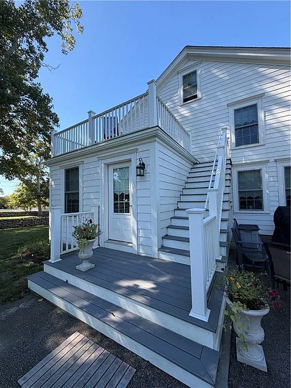 2 bed, 1008 sqft, $2,700 — Photo 1