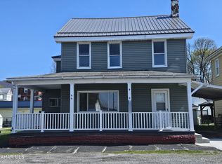 615 E 2nd St, Bellwood, PA 16617