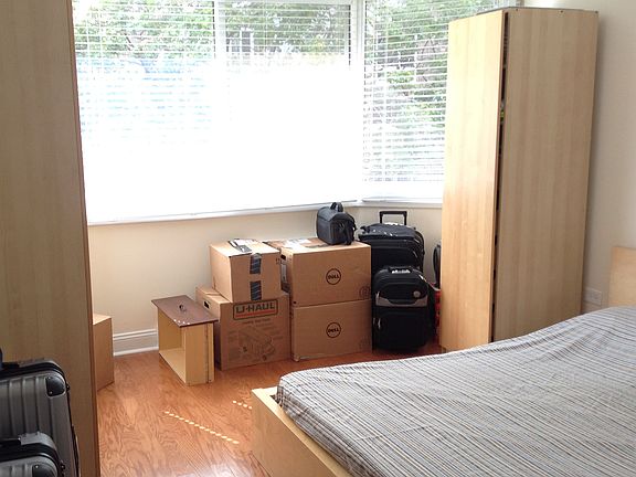 4th image of 546 Main St APT 346