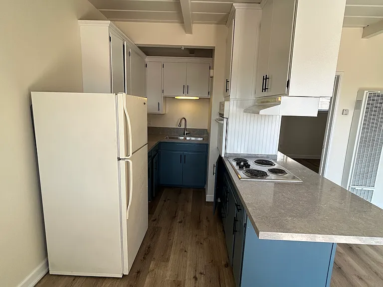 320 San Antonio Ave #320 — Photo 8