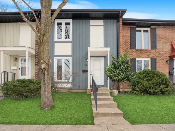 33 Pioneer Park Pl, Elgin, IL 60123