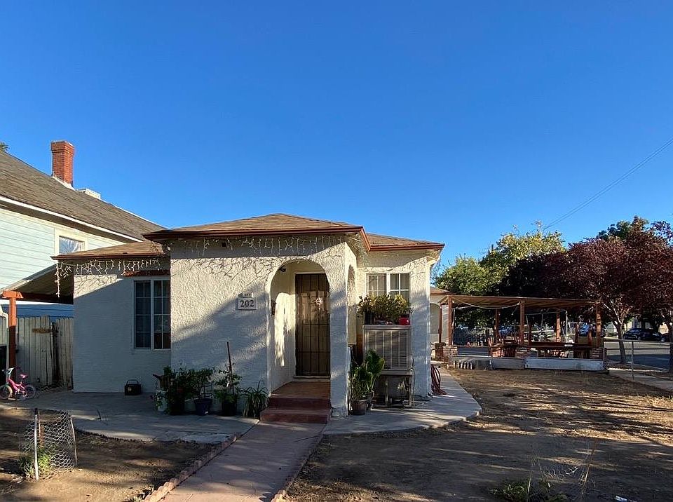 202 E 5th St, Stockton, CA 95206 MLS 222108567 Zillow