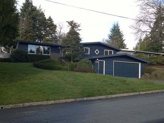 3rd image of 16420 SE 15th St