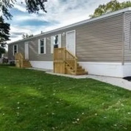 43112 Riviera Ave photo 1