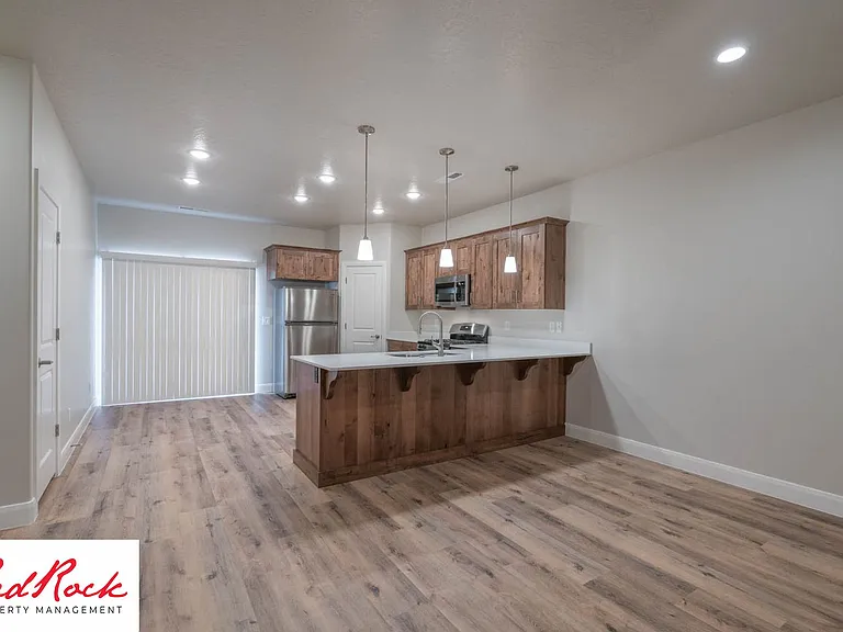 493 N 550 W — Photo 16