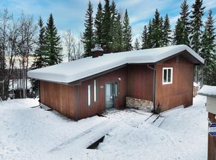 1405 Valley Dr, North Pole, AK 99705