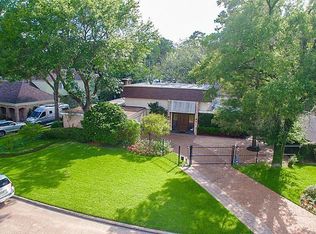 303 Tamerlaine Dr, Houston, TX 77024