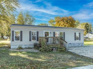 211 W South 2nd St, Stewardson, IL 62463