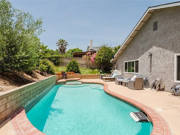23128 Calvello Dr — Photo 22