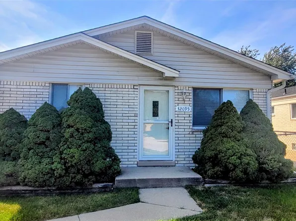 32095 Linderman Ave, Warren, MI 48093