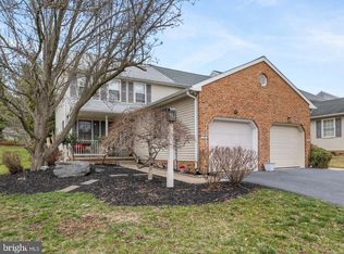 16 Greythorne Rd, Lancaster, PA 17603