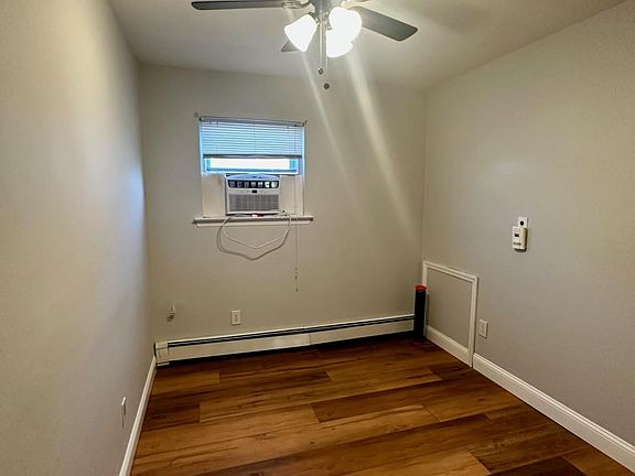 5th image of 155 S Brookside Ave #1