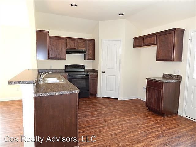 1st image of 2959 Saint David Dr