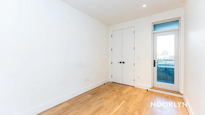 Rented by Nooklyn NYC LLC | media 51