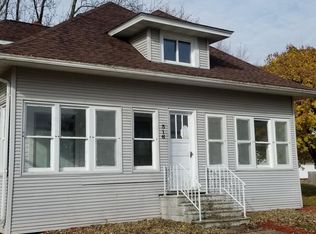 516 1st Ave SE, Hayfield, MN 55940