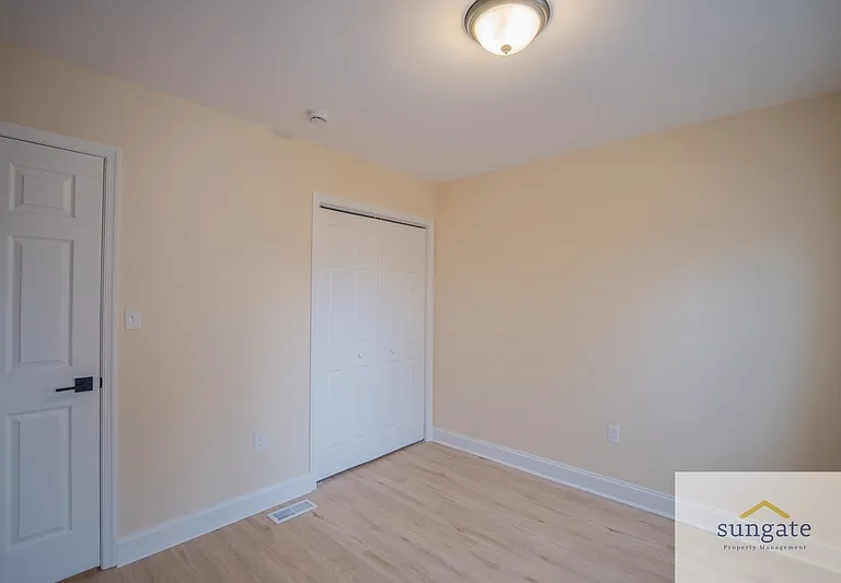 3205 Esther Pl — Photo 13