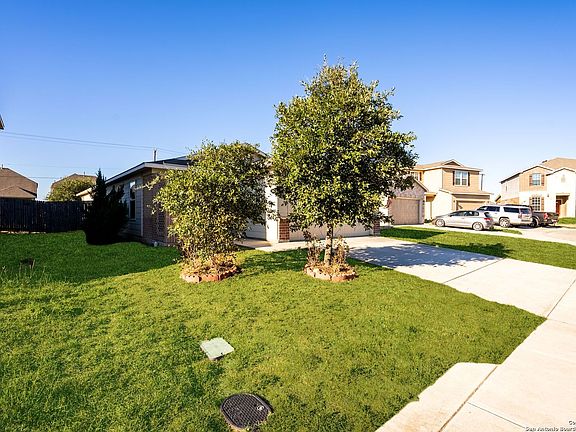 3rd image of 12216 AMBER VISTA
