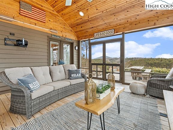 5th image of 560 Falcon Ridge Drive