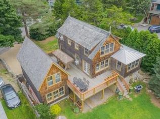 26 Thurston Point Rd, Gloucester, MA 01930